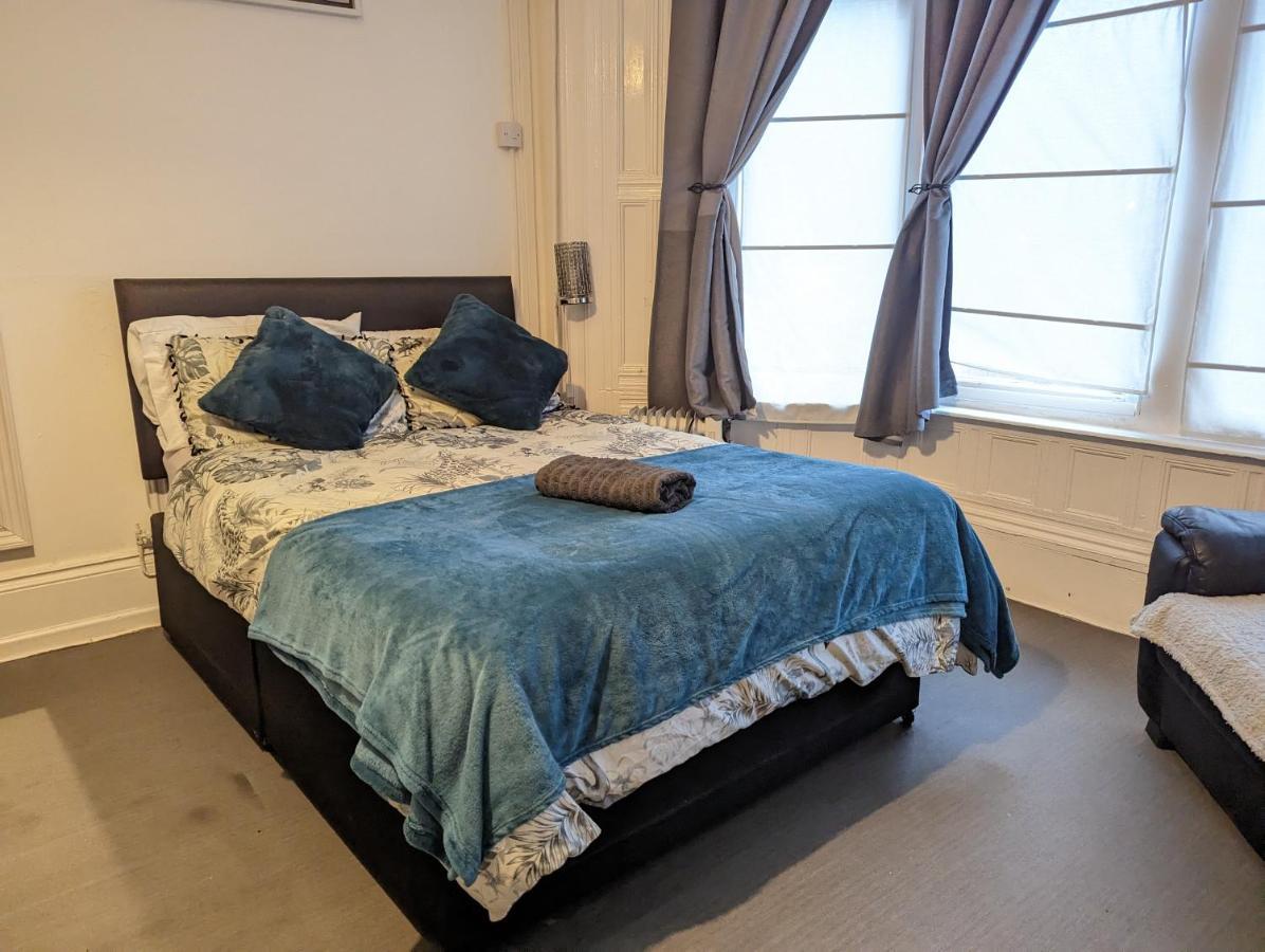 1 Bedroom Studio In A Supurb Area Of คาร์ดิฟฟ์ ภายนอก รูปภาพ