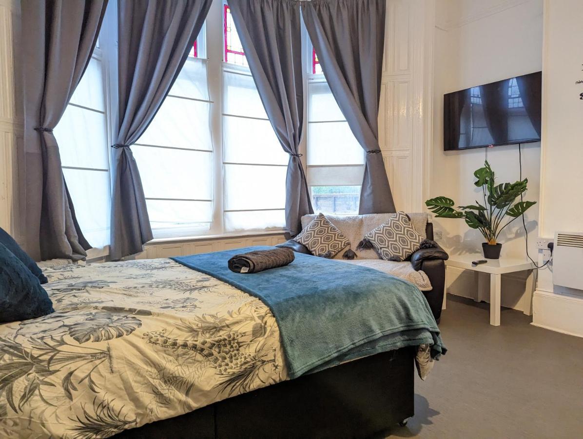 1 Bedroom Studio In A Supurb Area Of คาร์ดิฟฟ์ ภายนอก รูปภาพ