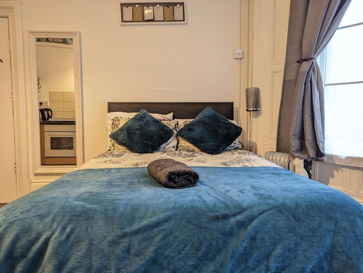 1 Bedroom Studio In A Supurb Area Of คาร์ดิฟฟ์ ภายนอก รูปภาพ